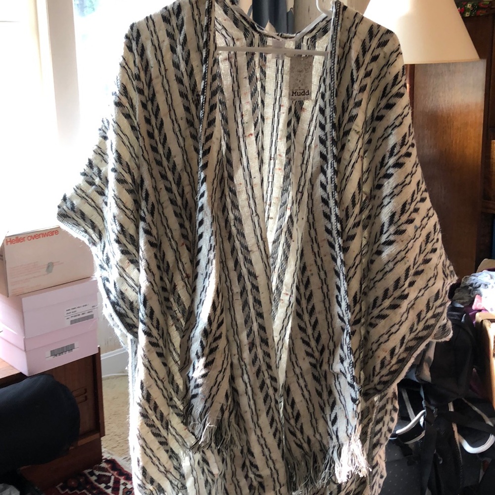 Mudd Blanket Sweater!